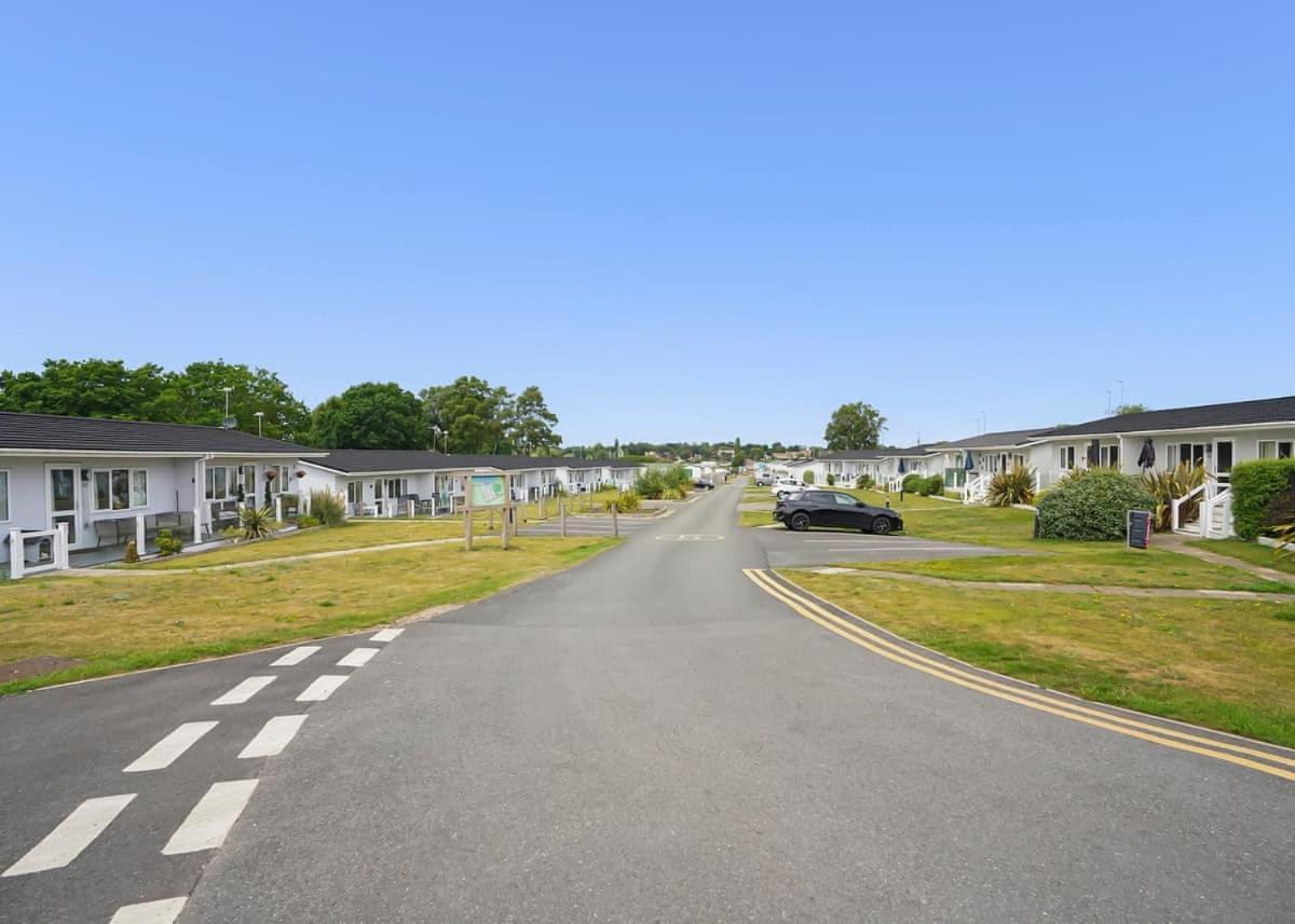 Broadlands Park And Marina Hotell Pakefield Eksteriør bilde